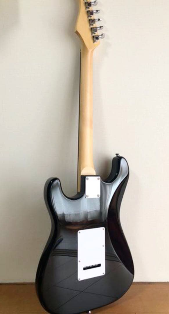 グルーミー エレキギター 入門用第一弾