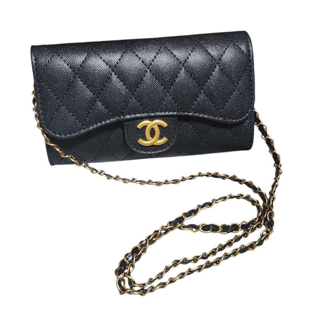 CHANEL　ウォレットチェーン　キルティング　長財布　ノベルティ