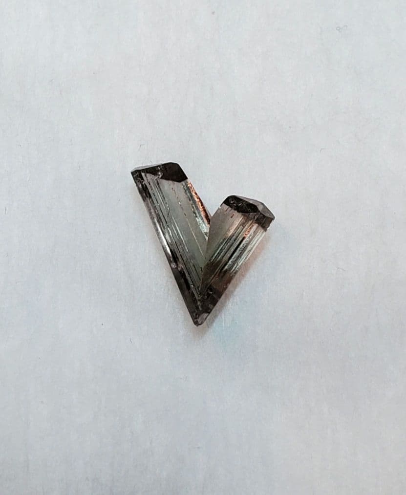 ダイアスポア　原石　双晶