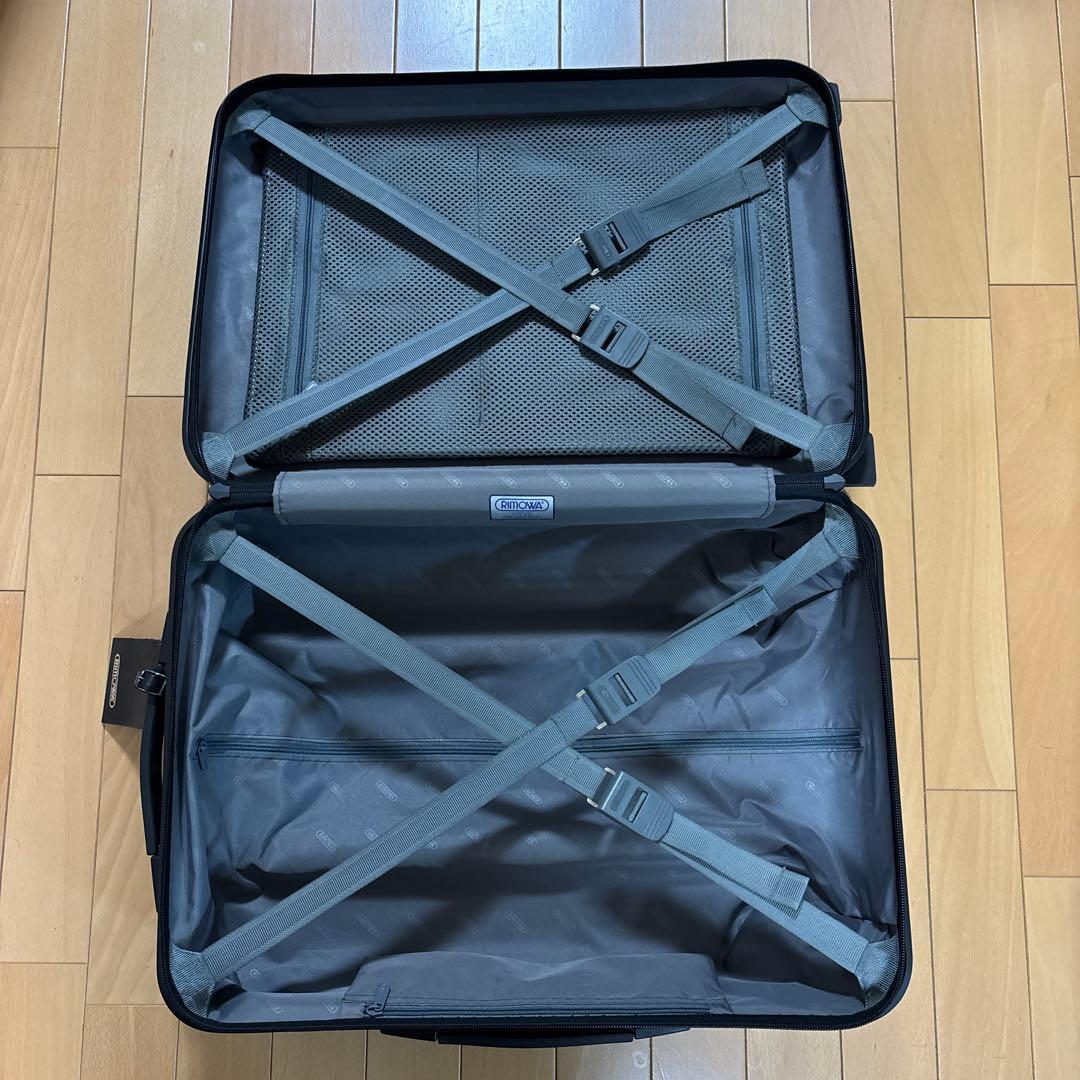 リモワ　サルサ　機内持ち込みサイズ