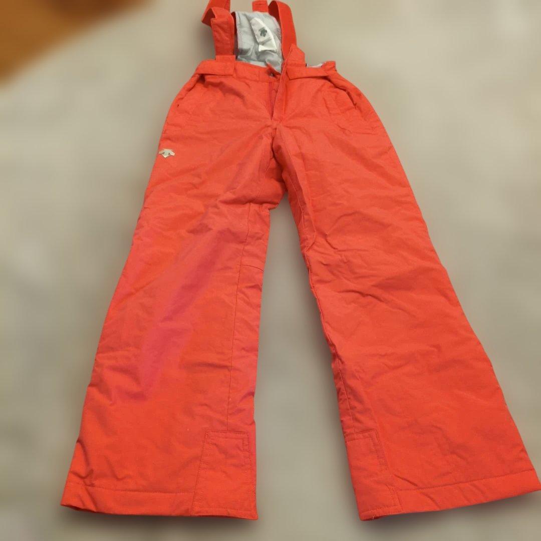 子ども用スキーウェア DESCENTE　上下セット　ワンシーズン　手袋付