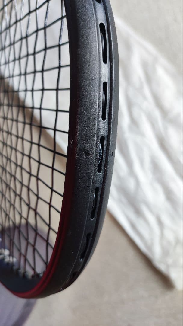 KAN新品同様ヨネックス硬式テニスラケットEZONE98L グリップ1