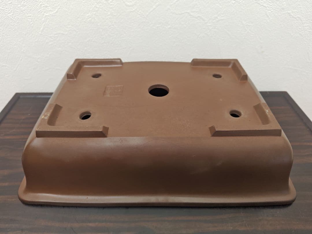 ブラウン 中型陶器盆栽鉢 長方形　落款　亀岡