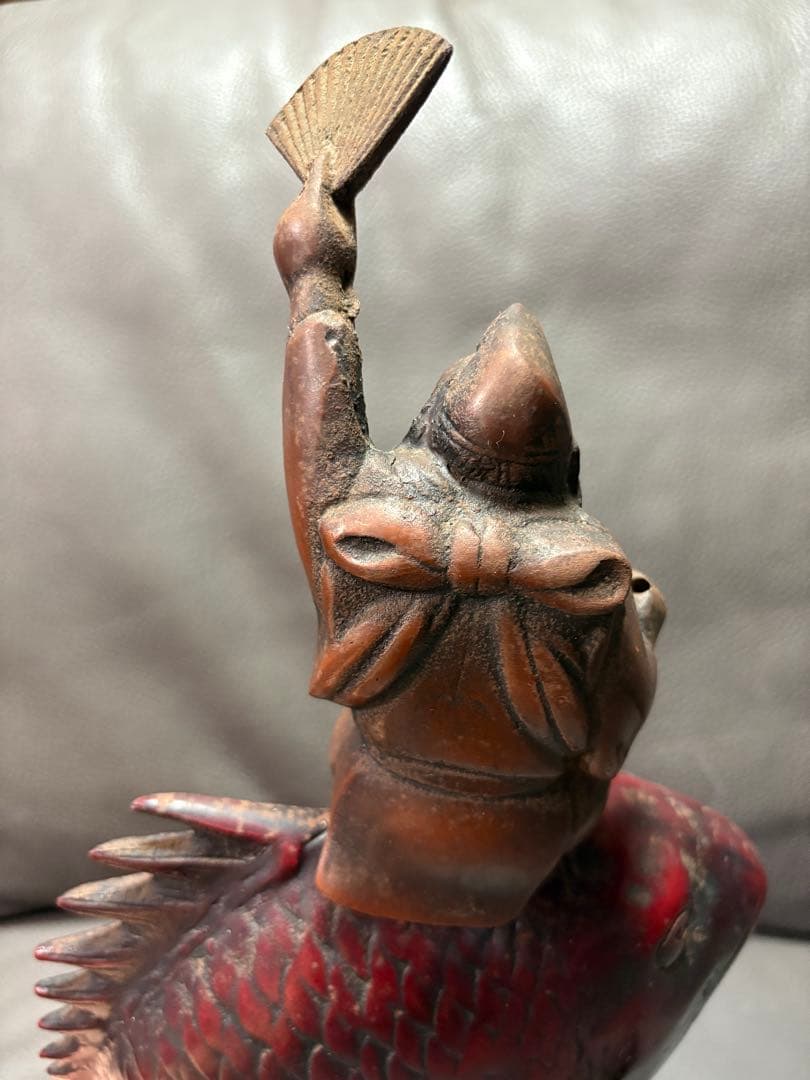 恵比寿さまと鯛の置物