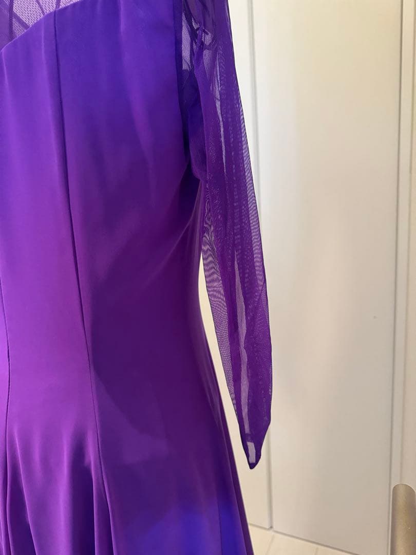 紫のダンスドレス