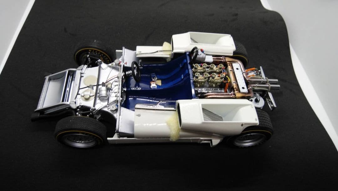 1/18　エグゾト　シャパラル　２E ＃65用シャーシ