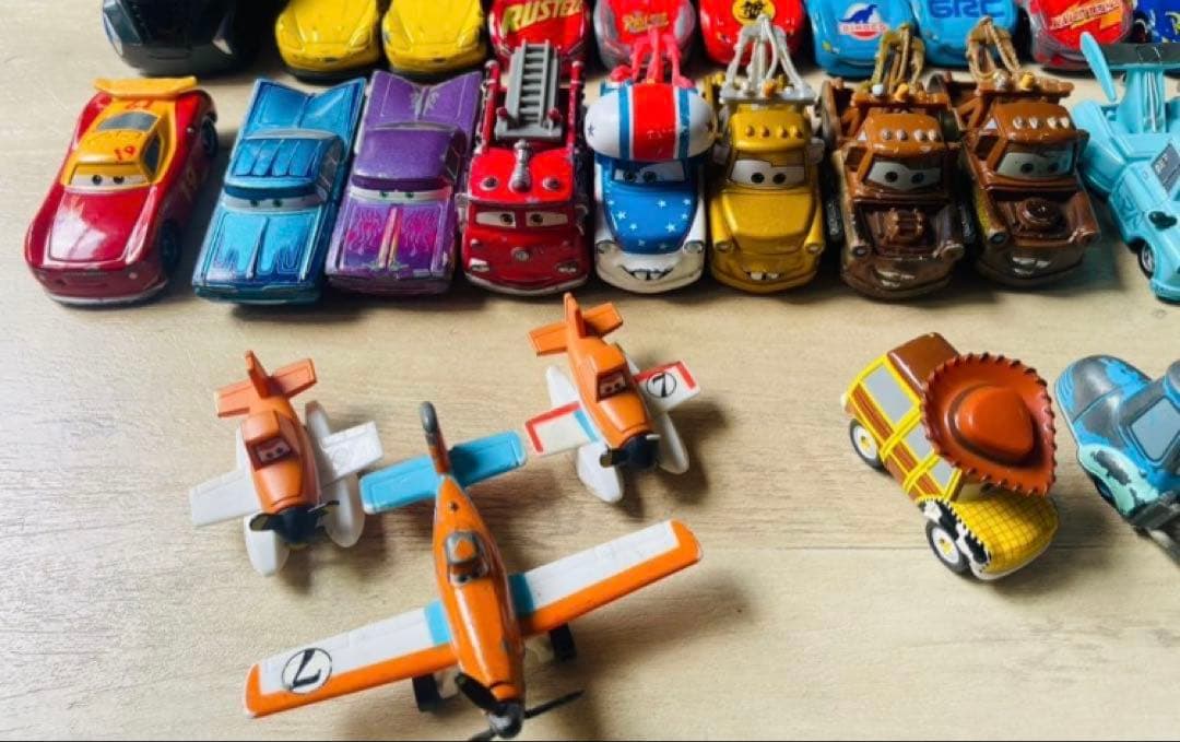 トミカ ディズニーピクサー カーズ 60台セット まとめ売り