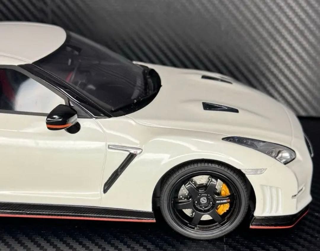 【極美品】GT SPIRIT 1/18Nissan GT-R 35 Nismo