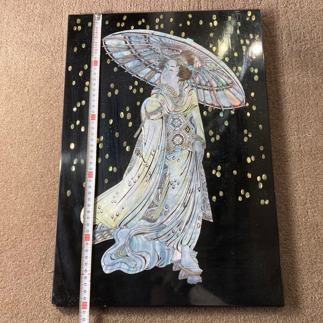 希少 螺鈿 傘をさした女性 美人画 浮世絵 天然木 漆器 古画 アンティーク
