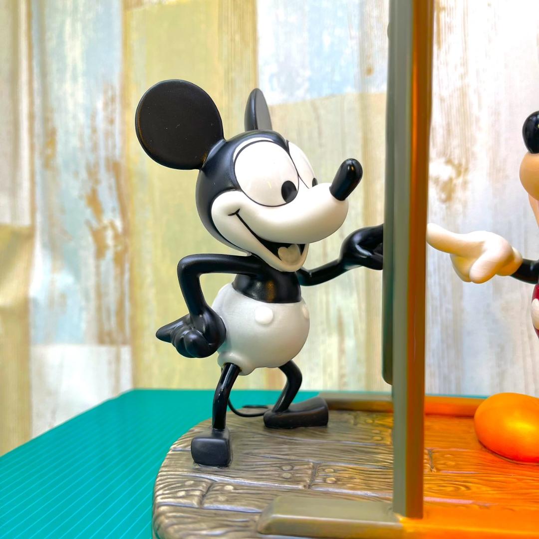 レア★WDCC ミッキーマウス ミッキー 鏡 かがみ 今と前 陶器製 フィギュア