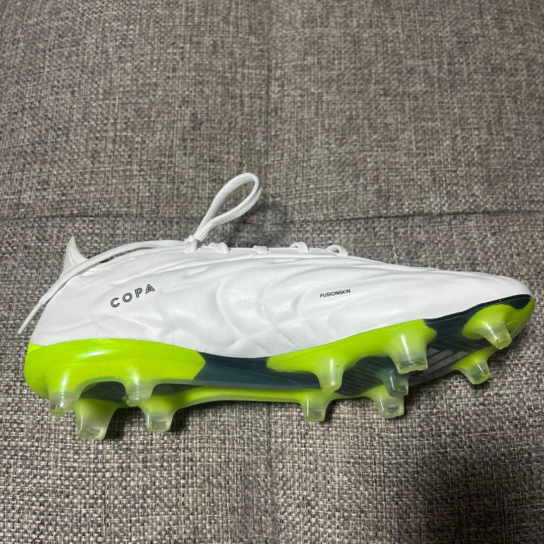 値下げです！アディダス　サッカースパイク コパピュア.1 AG /人工芝用