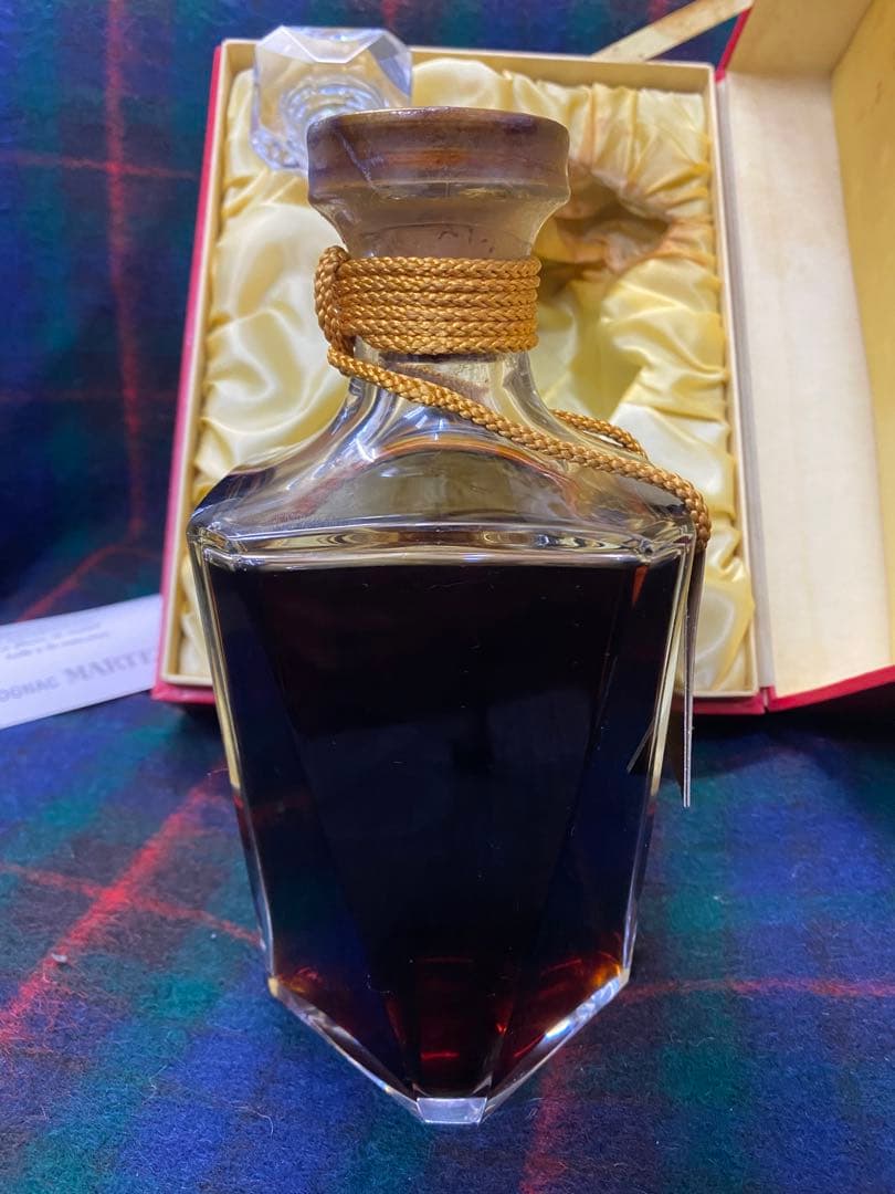 マーテル コルドン ブルー バカラ クリスタル 700ml コニャック　箱付き