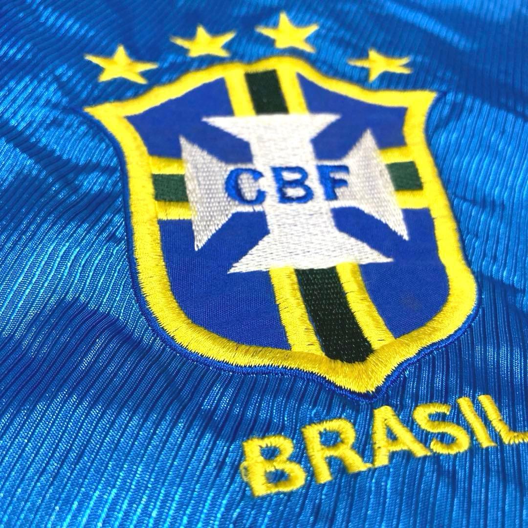 【美品】ブラジル代表 UMBRO アンブロ ピステ ウィンドブレーカー