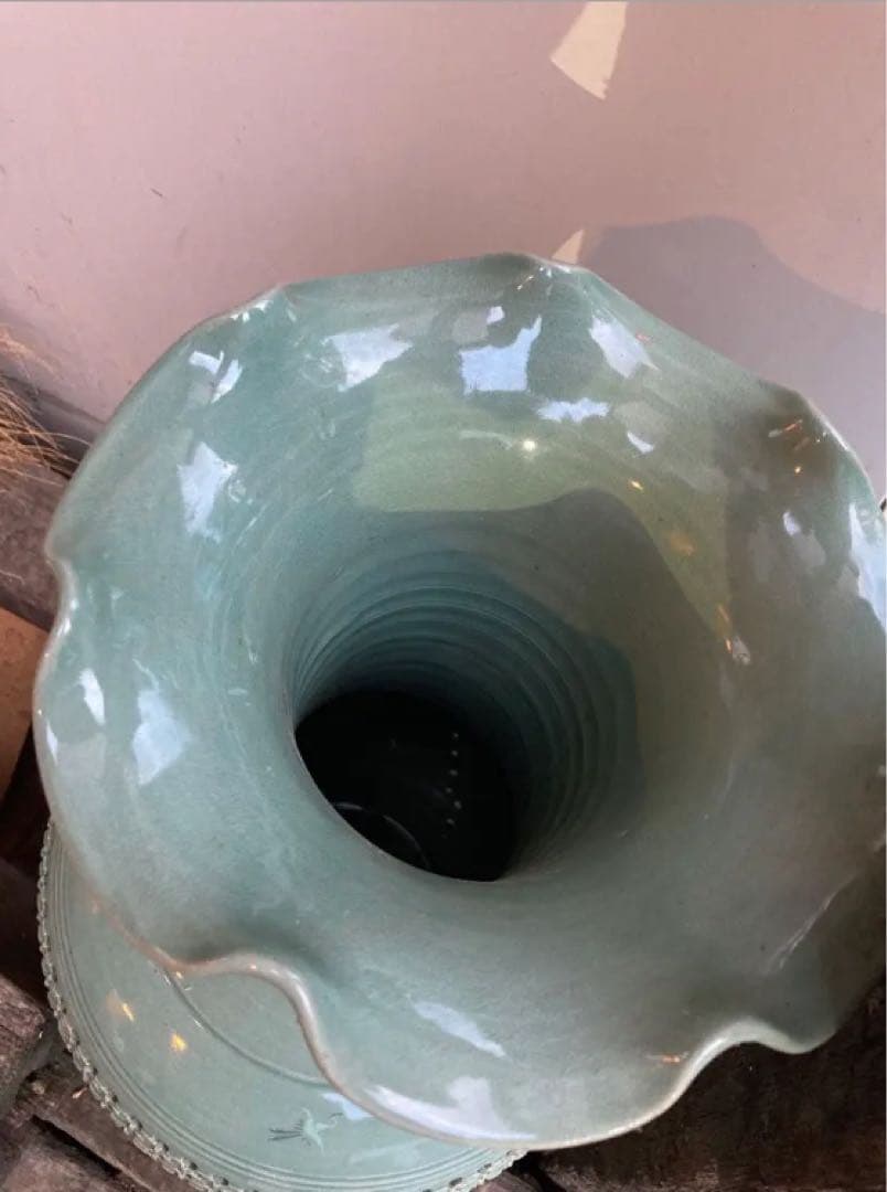 青山作　特大壺　青磁　透かし 雲鶴紋　二層網目　訳あり　花瓶　網目彫　緑色　双耳