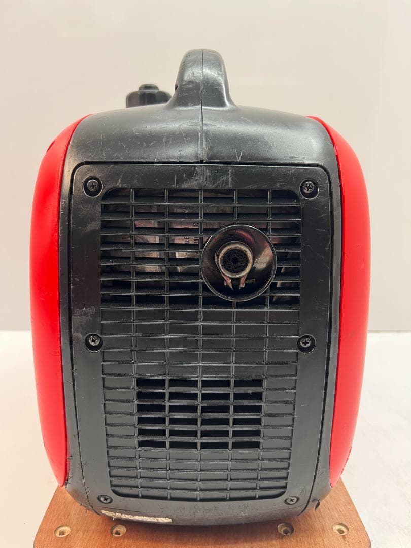新ダイワ インバーター発電機 iEG1600M 【動作良好・保証付】★8128