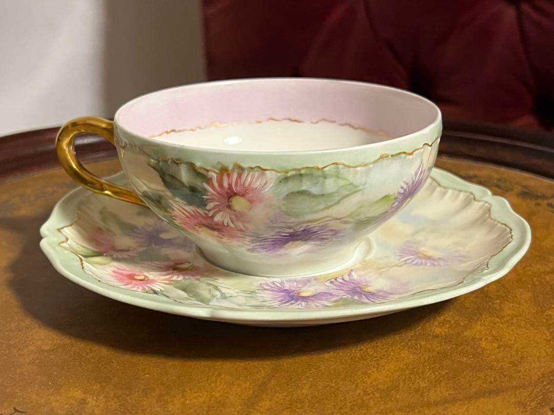 リモージュ　暈しハンドペイント　花柄陶器カップとソーサーセット