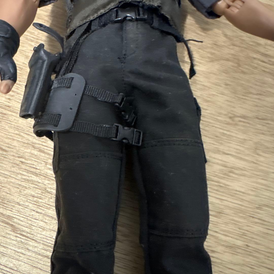 ホットトイズ バイオハザード5 アルバート・ウェスカー S.T.A.R.S版