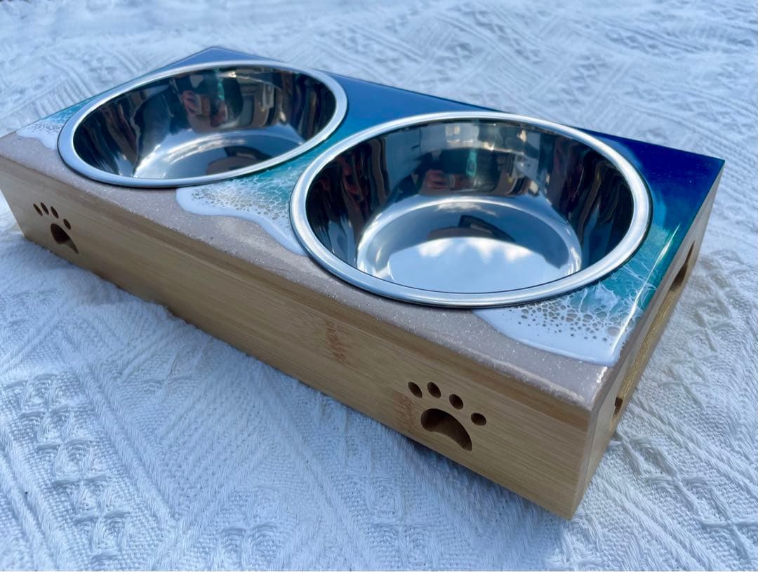 ペットフード　お皿　エサ入れ　レジンアート