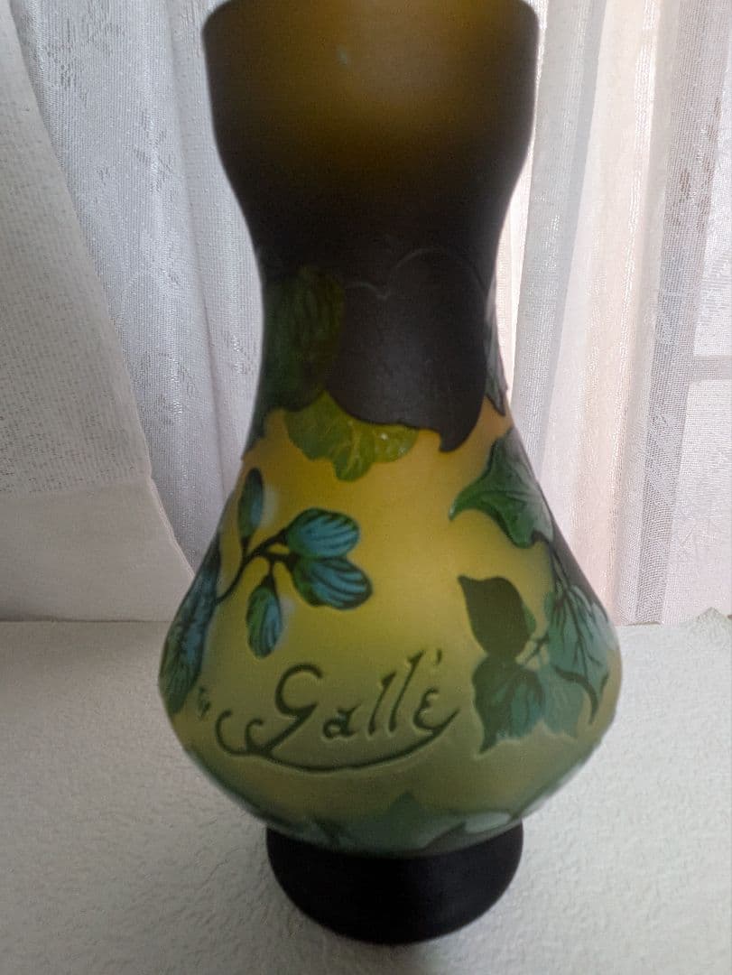 ガラス　フラスコ型花瓶　ガレ？　お値下げ中