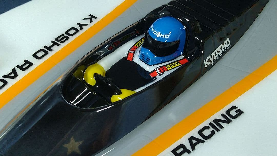 新品 塗装済 京商 CRC 2 ボディ プラズマ PLAZMA ファントム