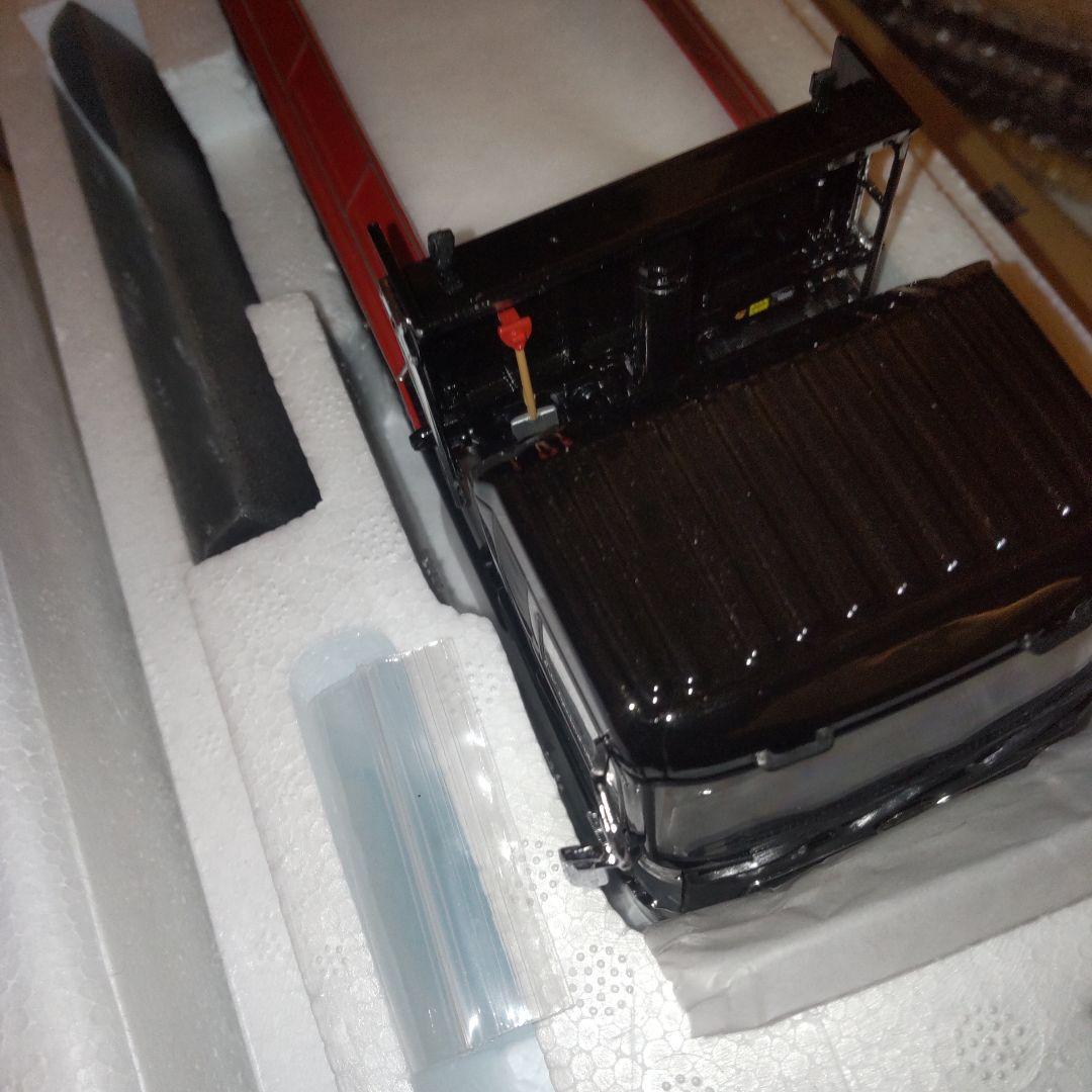 UDトラックス　クオンダンプトラック　1/43