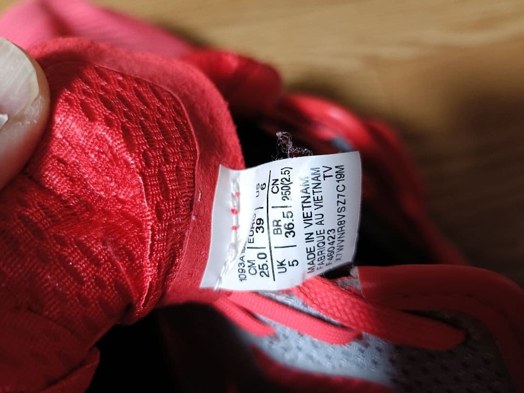 asics COSMORACER LD スパイクシューズ　赤　25　女子　美品