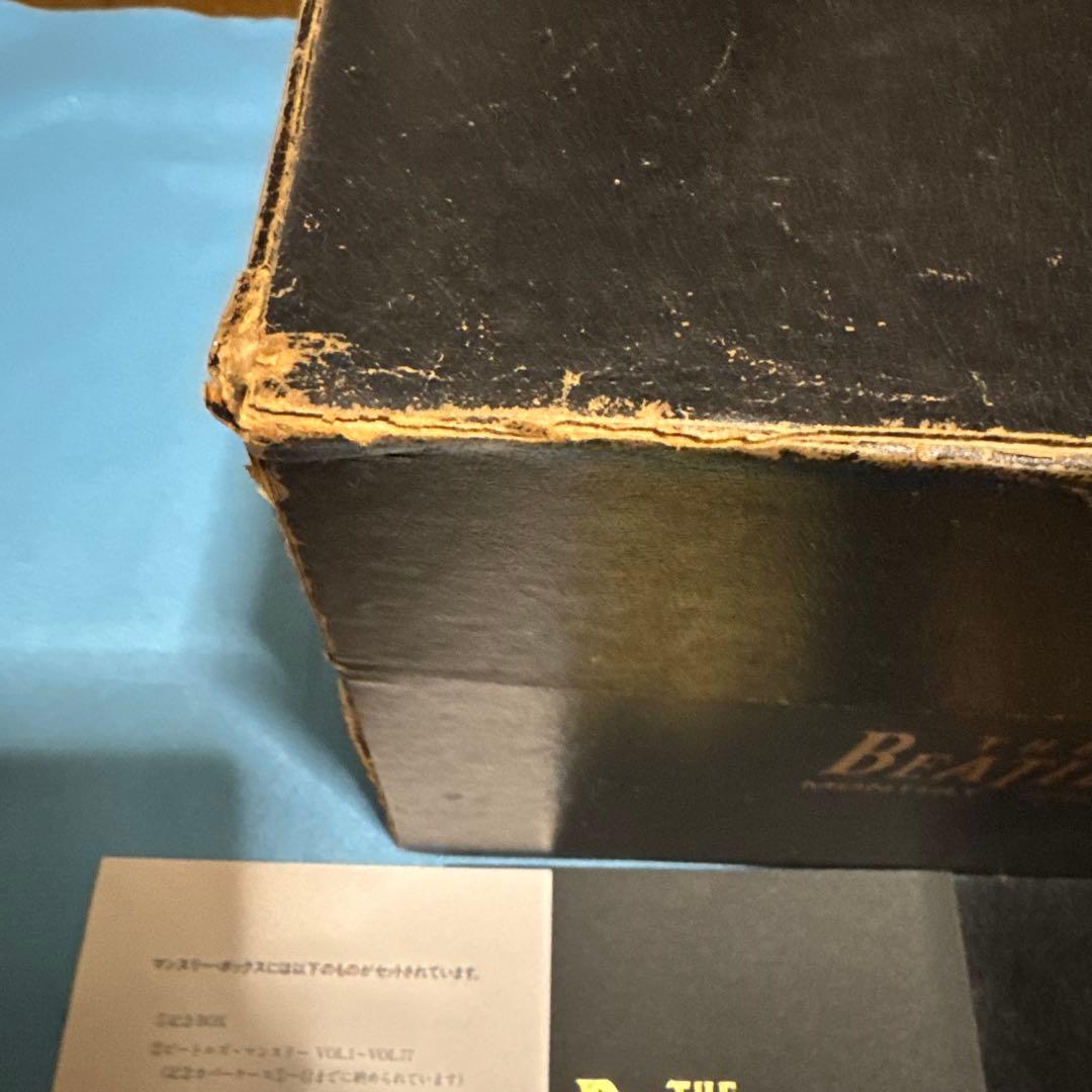 ビートルズ　マンスリーボックス　THE BEATLES MONTHLY BOX
