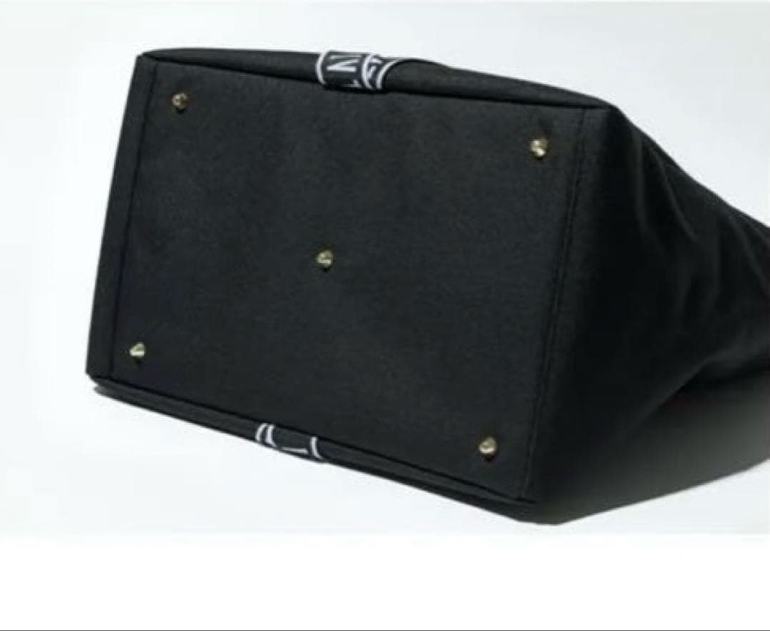 新品未使用！　V12 ゴルフバッグ　ビッグトートバッグ　金具プレート　大容量