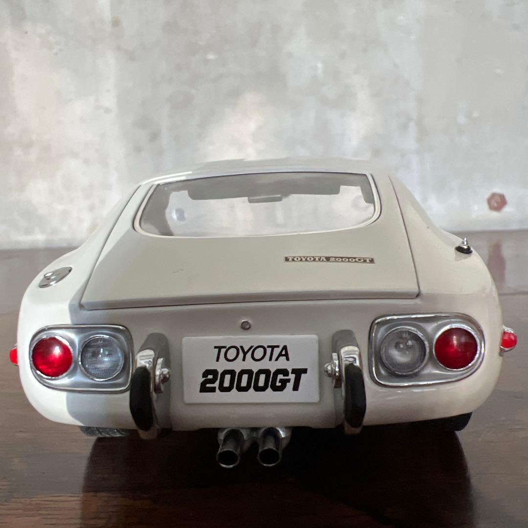AUTO art 1/18 TOYOTAトヨタ2000GT クーペ　ホワイト③