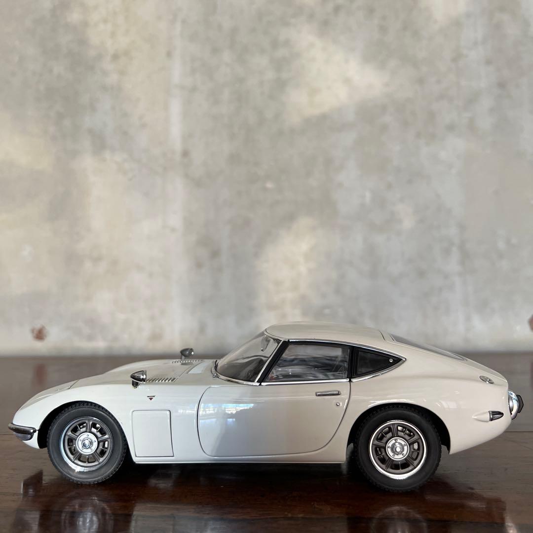 AUTO art 1/18 TOYOTAトヨタ2000GT クーペ　ホワイト③