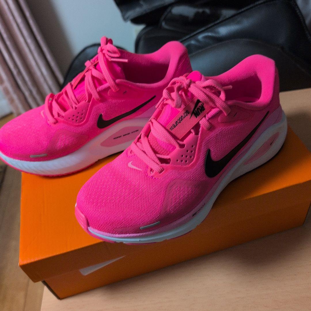 ナイキ…ストラクチャーピンク23.5cm