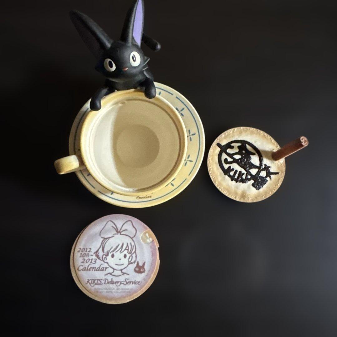ジブリカレンダー　2013 魔女の宅急便　カプチーノアート