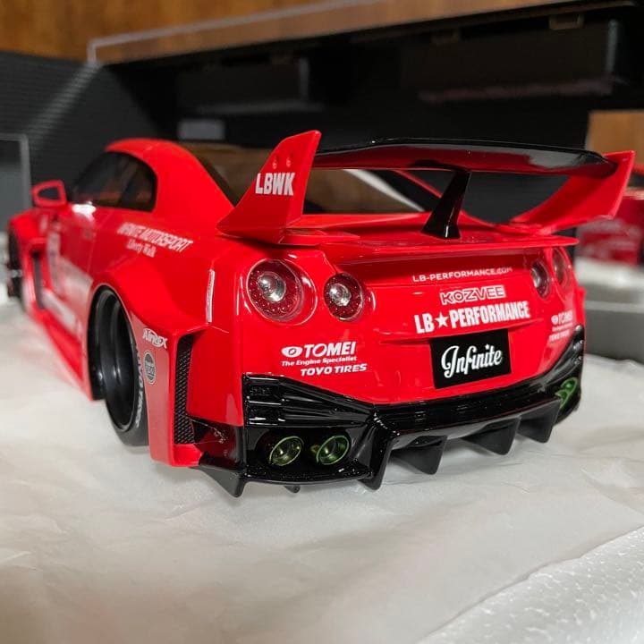 未展示品TOP SPEED1/18LB-ワークス GT スカイライン GT-R