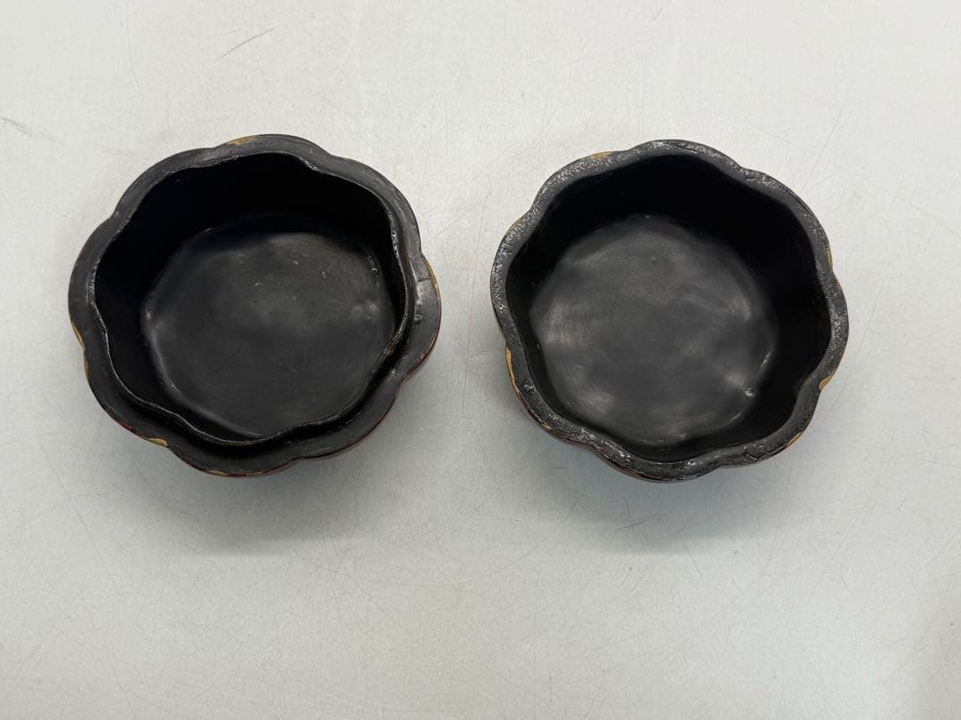 中国　漆器　唐子紋小物入　アンティーク　送料込み250905