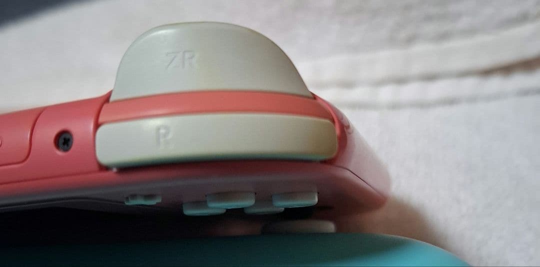 両方のスティックに難あり』任天堂Switch Lite コーラル 本体