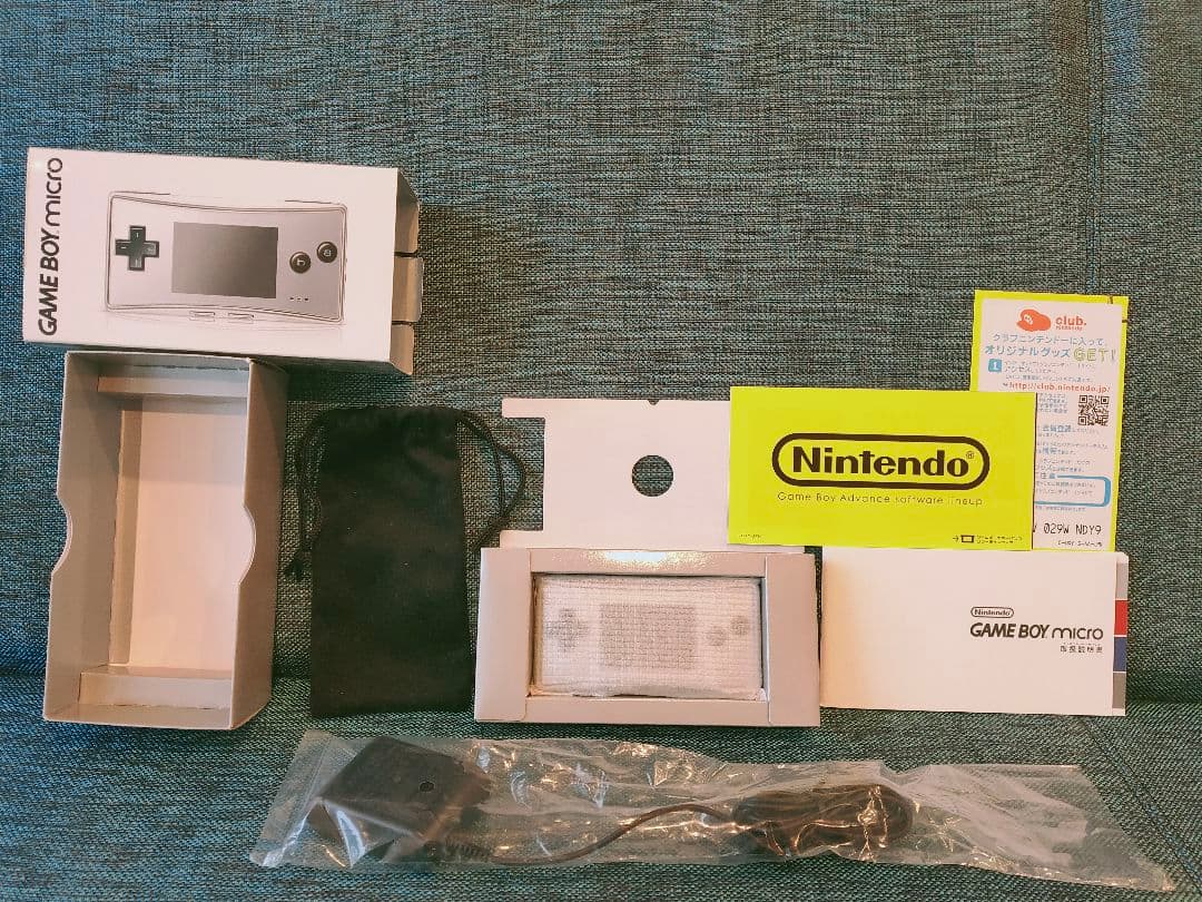 【美品】ゲームボーイミクロ本体＆ソフト2本