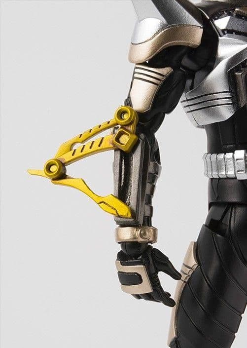 新品● S.H.フィギュアーツ 真骨彫製法 仮面ライダーパンチホッパー 輸送箱有