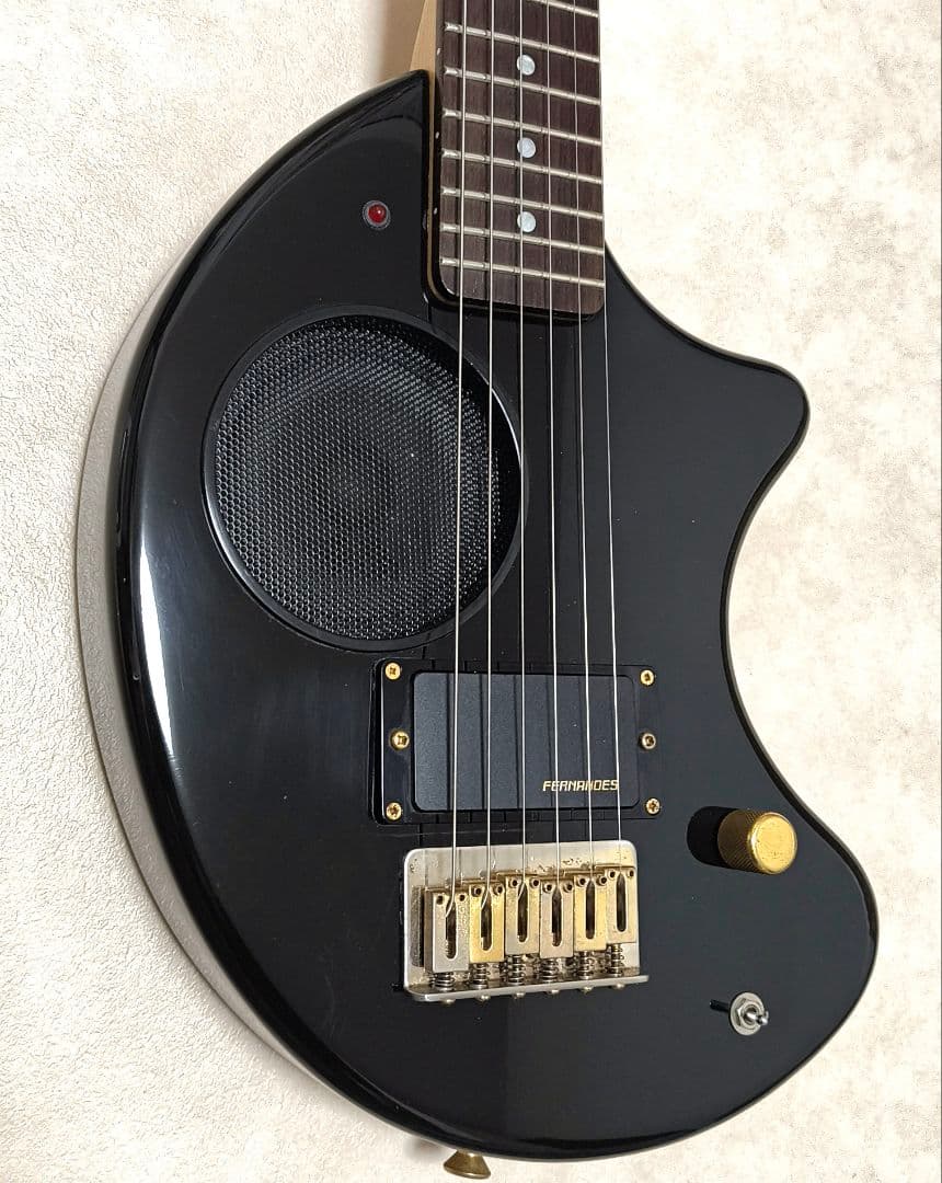 【美品】ZO-3C ブラック アンプ内蔵ミニギター ヘッドフォン端子付 ぞうさん