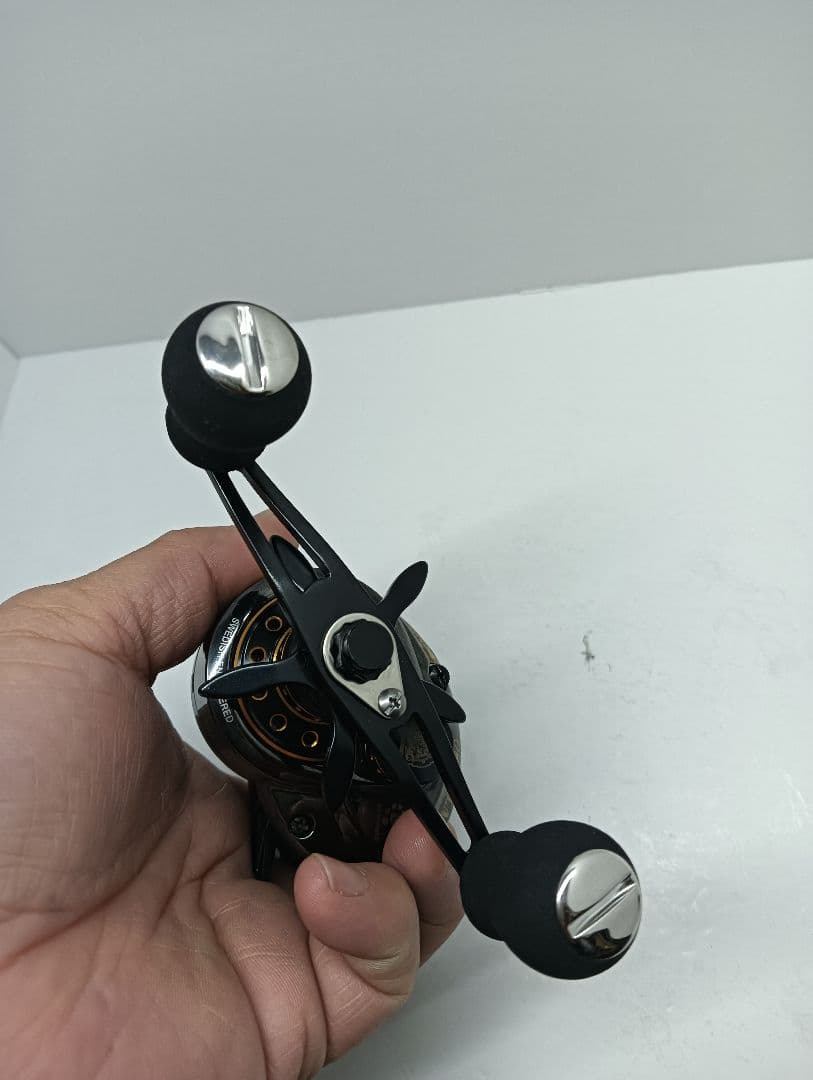 レボ　ブラック9 L revo BLACK9 アブガルシア　左