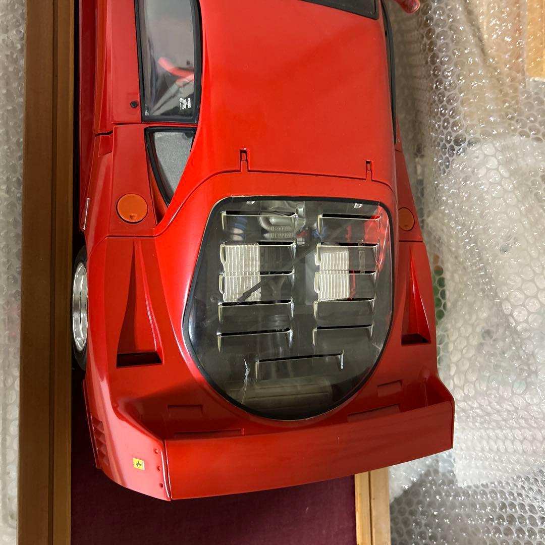 Ferrari F40 模型。ケース付き。
