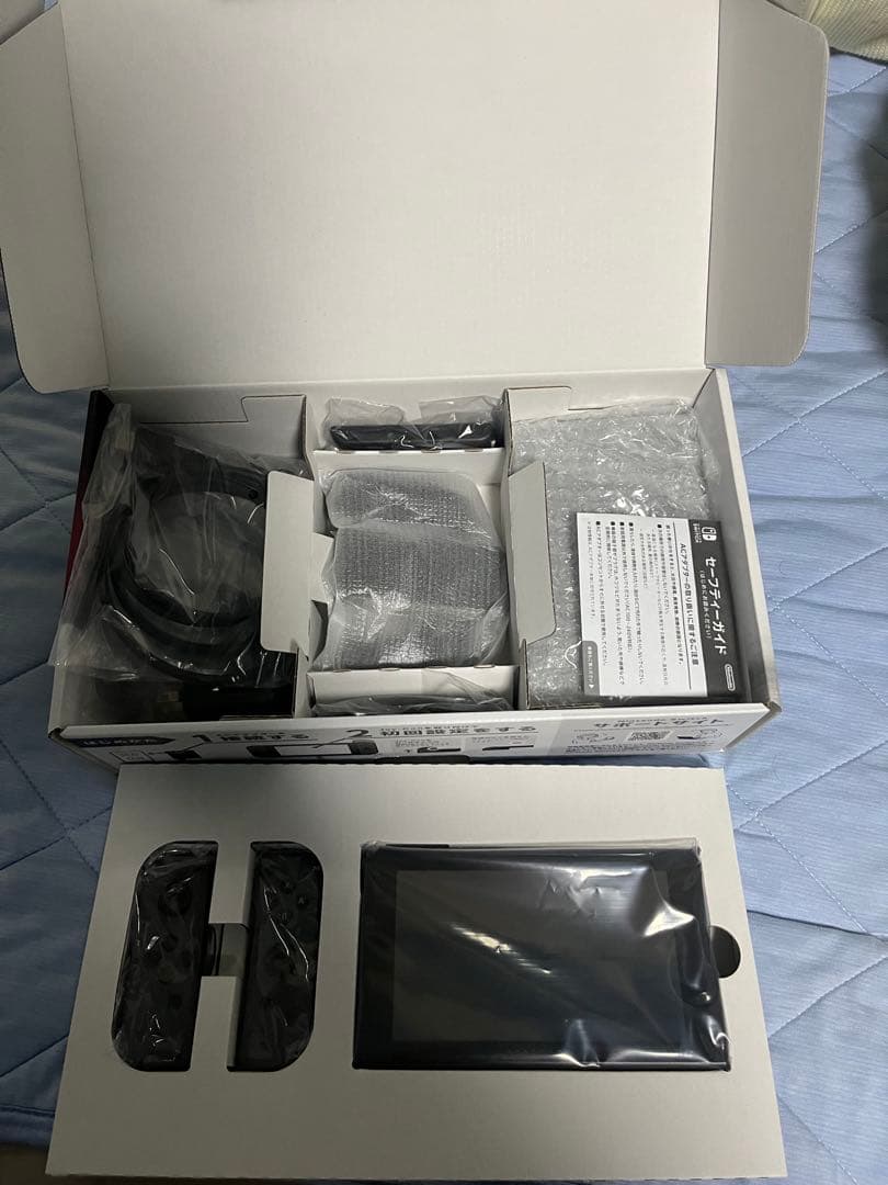 Nintendo Switch 本体 Joy-Con 青 黄