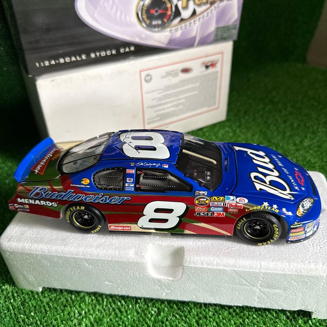 ＆【A0118】激レア 2007 デイル・アーンハートJR #8 レーシングカー