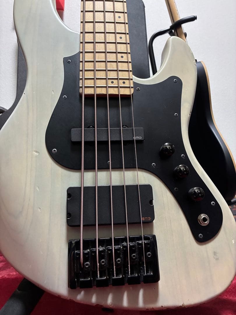 Fujigen 5弦ベース