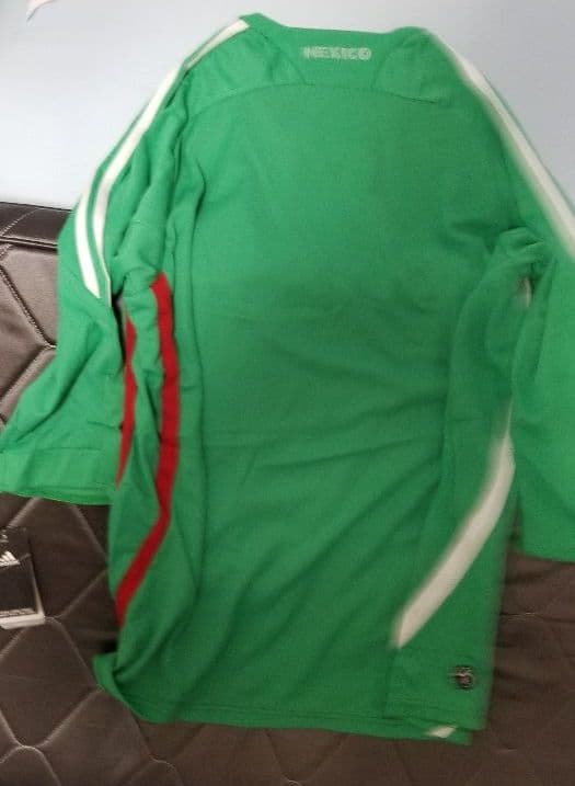 メキシコ代表　ギジェルモ・オチョア　直筆サイン入　サインユニフォーム