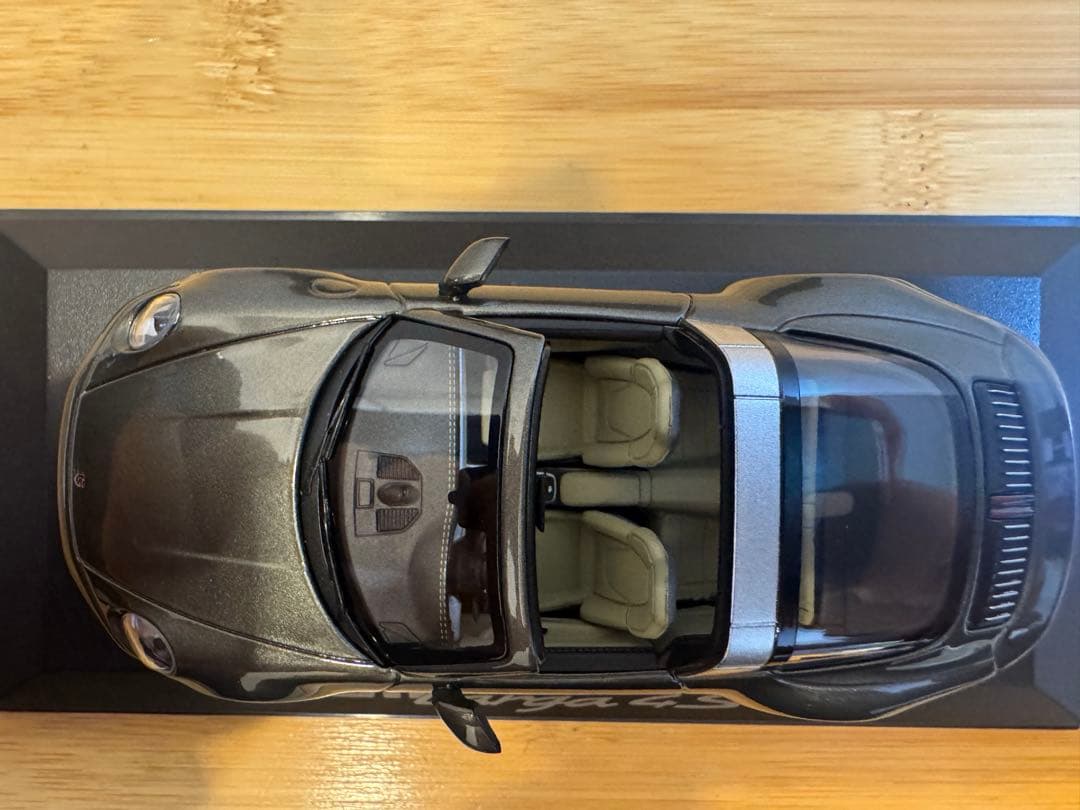 【MINICHAMPS】Porsche911 [992] Targa 4S