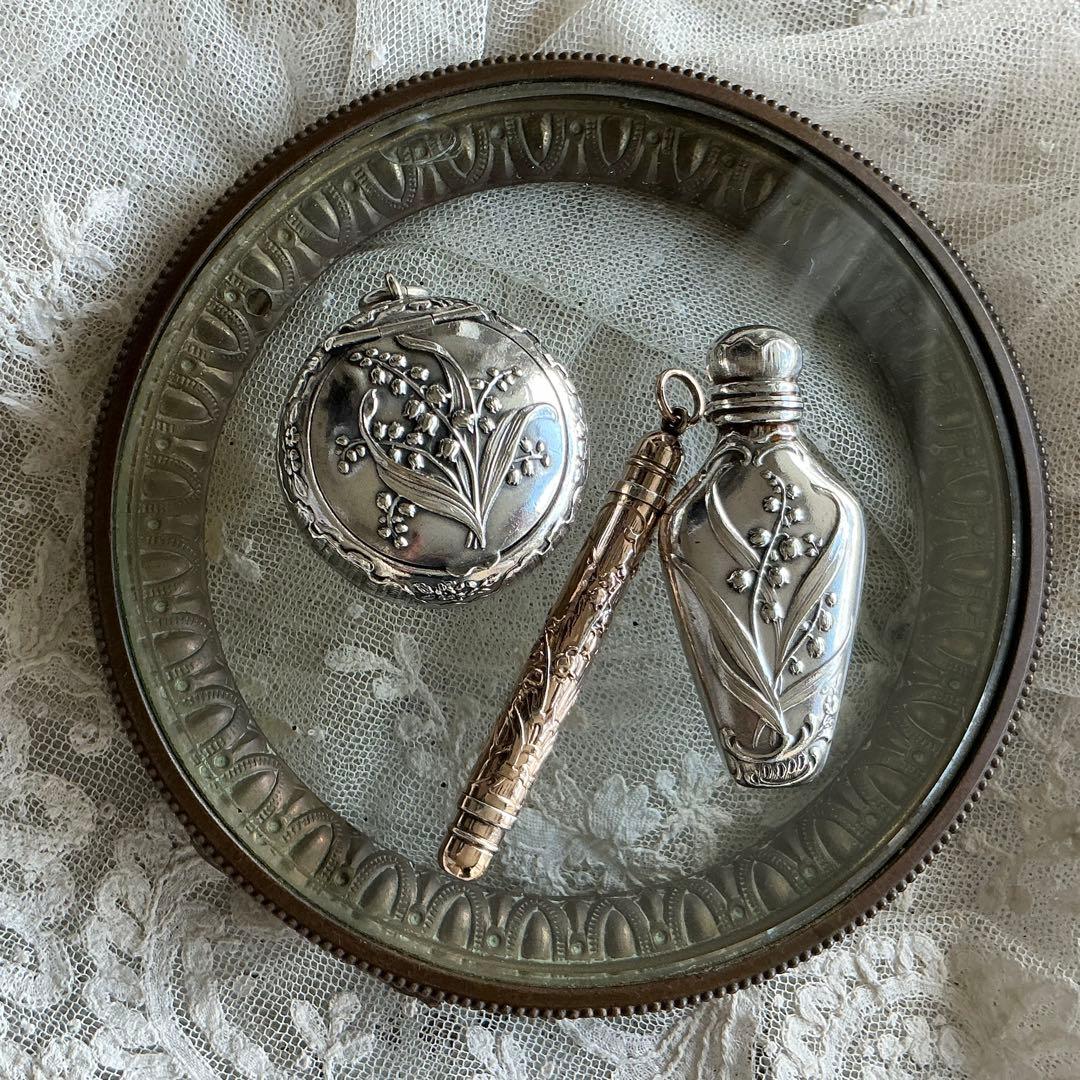 【D】フランスアンティーク　レアカラー♡　すずらん　ペンシル　ペンダント