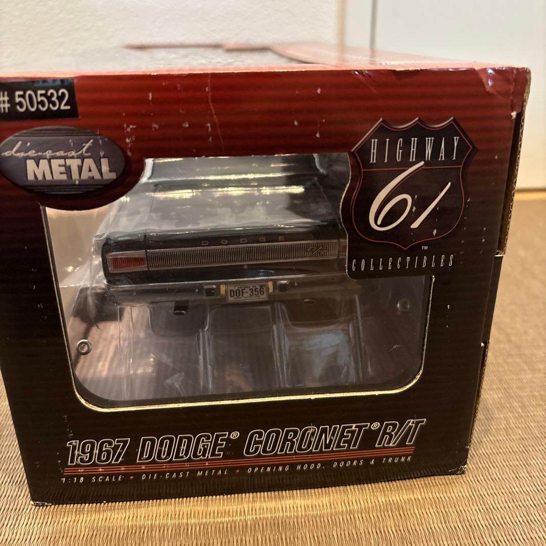 ミニカー Highway61 1967 Dodge Coronet R/T 1:18