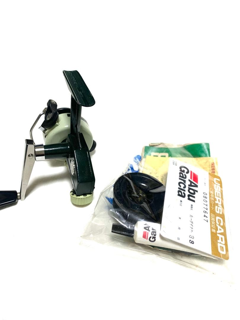 ABUカーディナル33スピニングリール