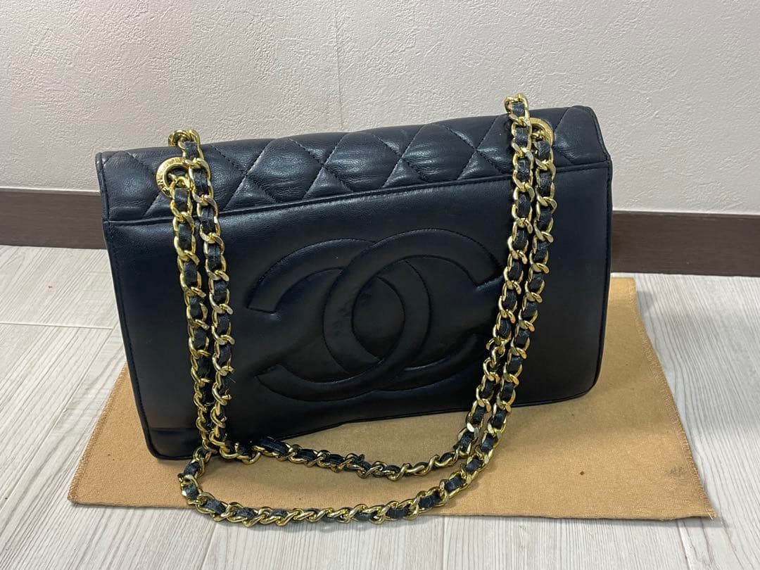 CHANELデカマトラッセ シングルフラップ ダブルチェーン ショルダーバッグ