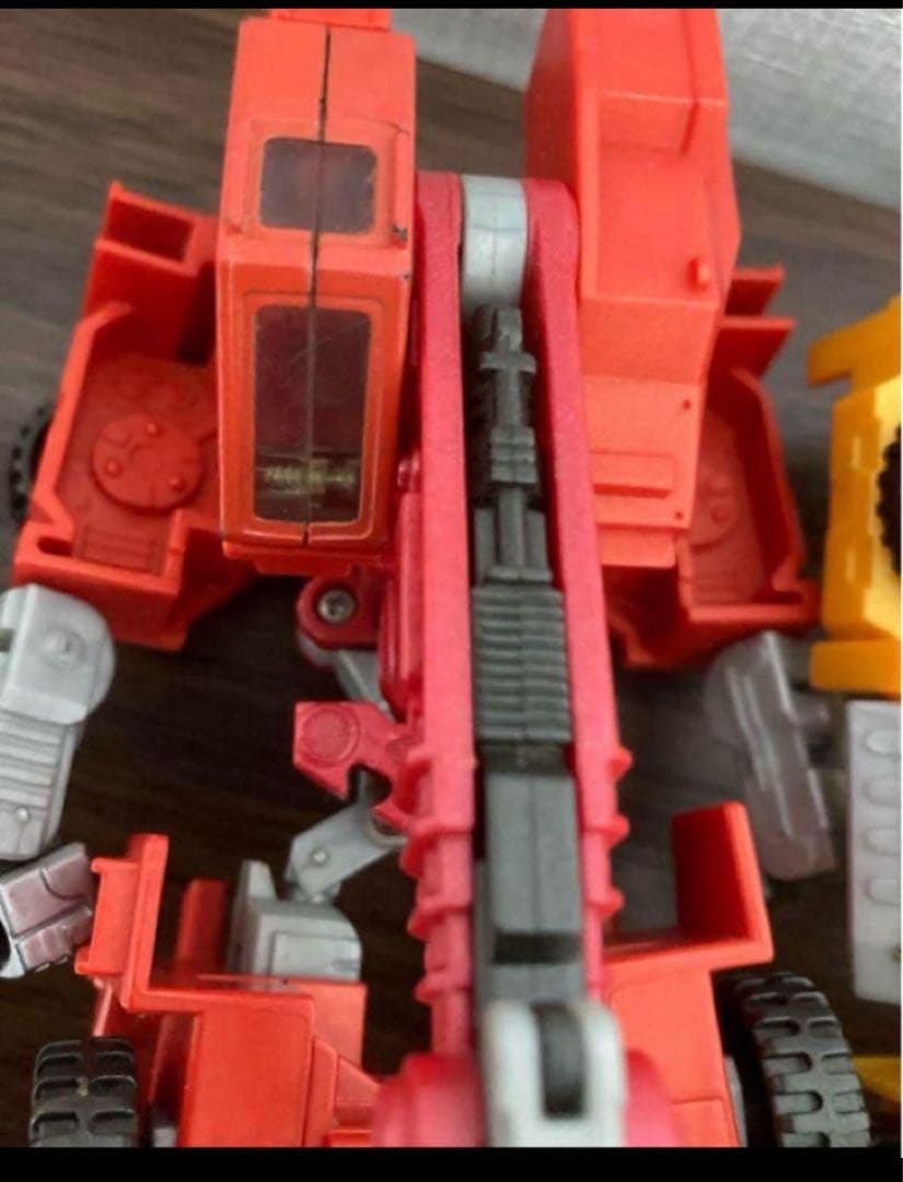 トランスフォーマー　ビルドキング　カーロボット